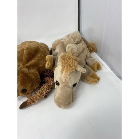 Caltoy Hand Puppets Lot of 5 Giraffe Camel Spider Lion Scorpion Plush Preschool - Picture 4 of 12